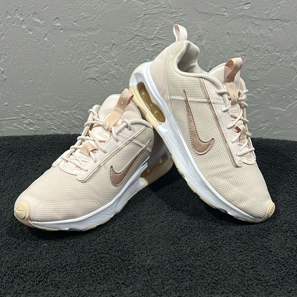 🔥🔥 NIKE Air Max Intrlk Lite Running Shoes Women Sz 9 - Light‎ Pink/Peach - EUC
